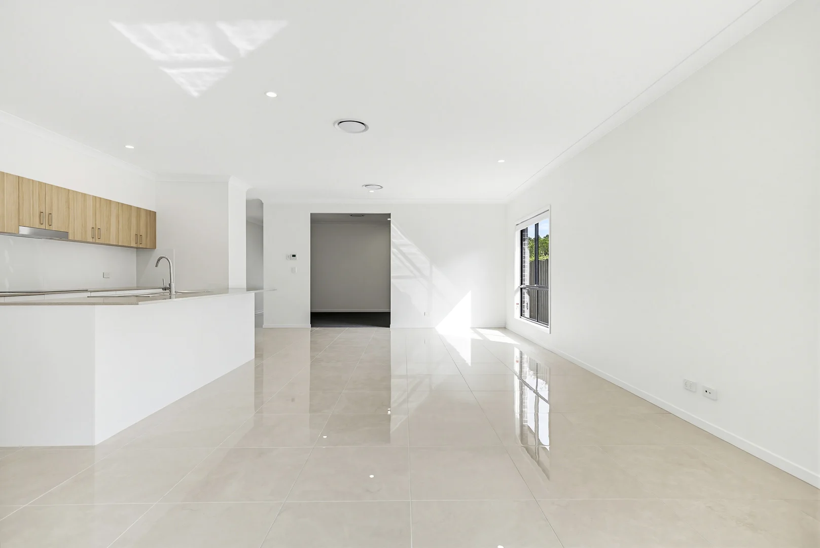 Additional image 6 of 11 Cambridge Pl, Burnside QLD 4560