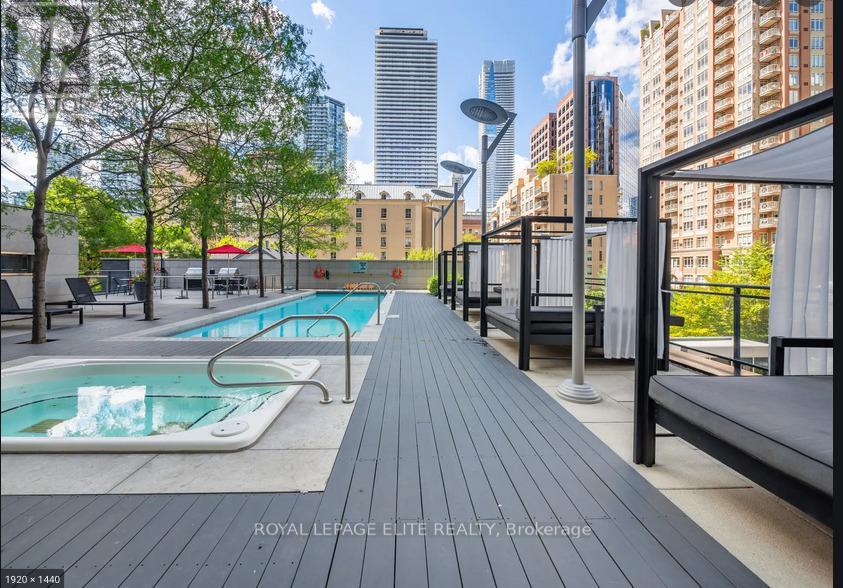 Additional image 3 of 110 Charles Street East, Toronto, ON, M4Y1T5