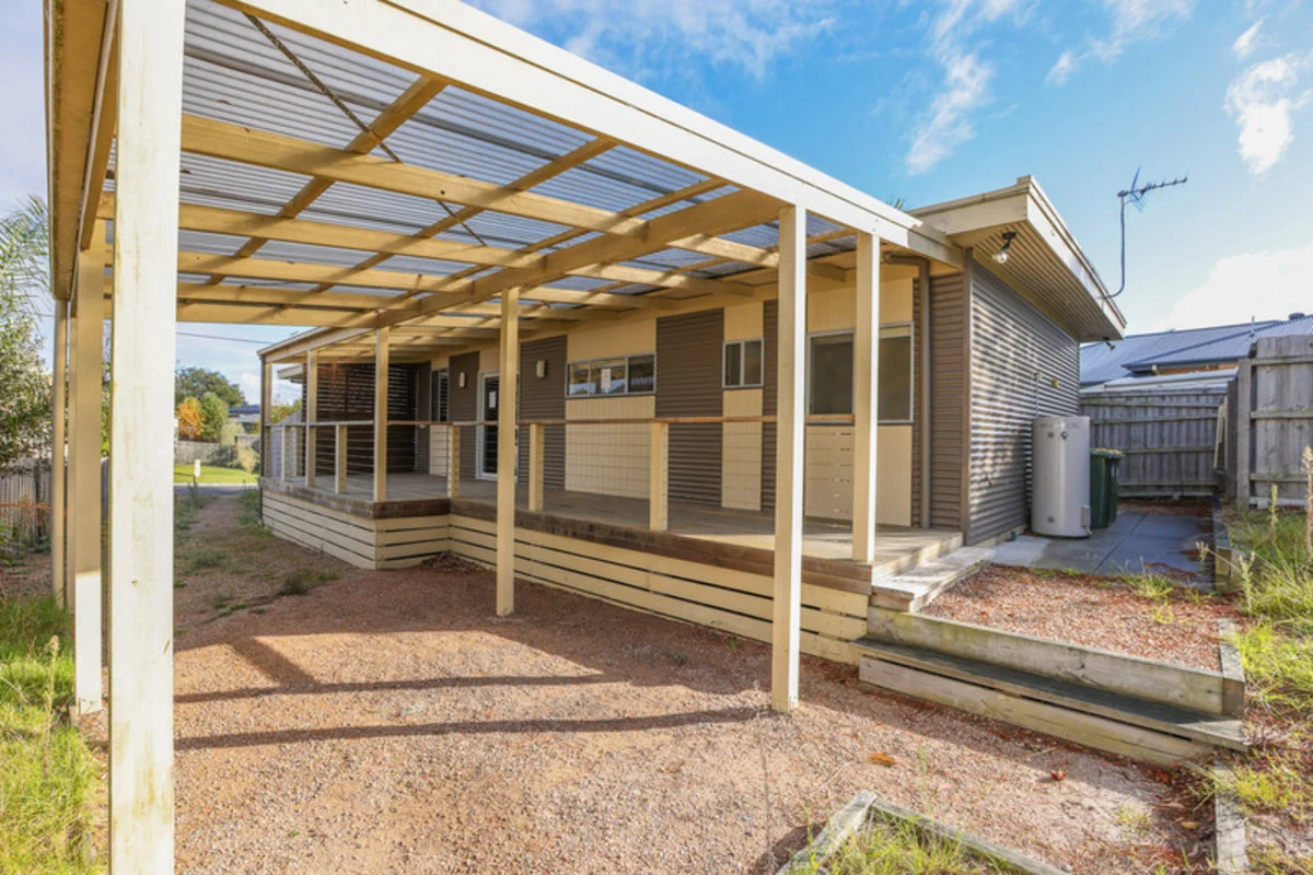 2/13 New Street, Lakes Entrance VIC 3909