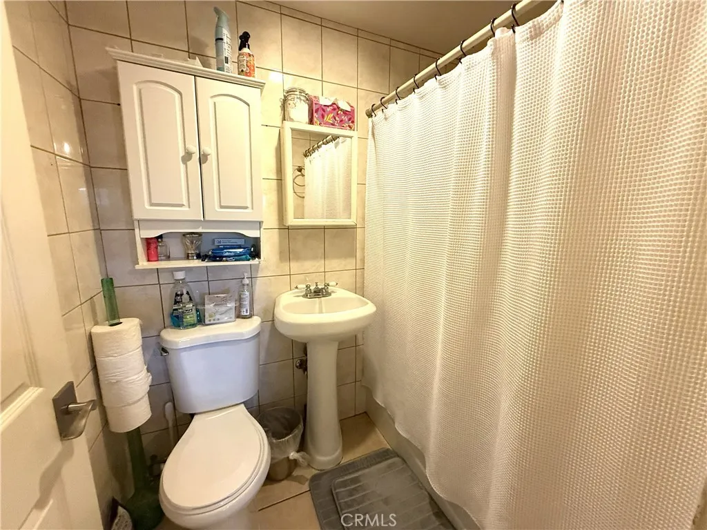 Additional image 34 of 128 Los Angeles, Monrovia, CA 91016