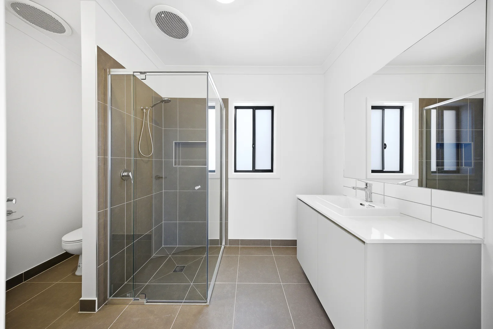 Additional image 10 of 609 Heather Grove, Clyde North VIC 3978