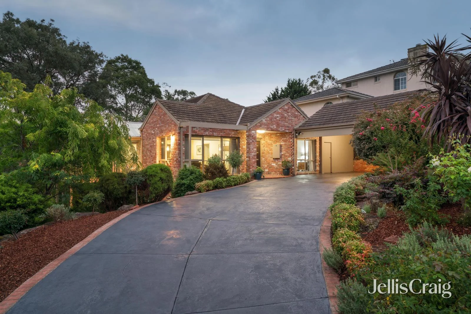 4 Elmwood Rise, Eltham North VIC 3095