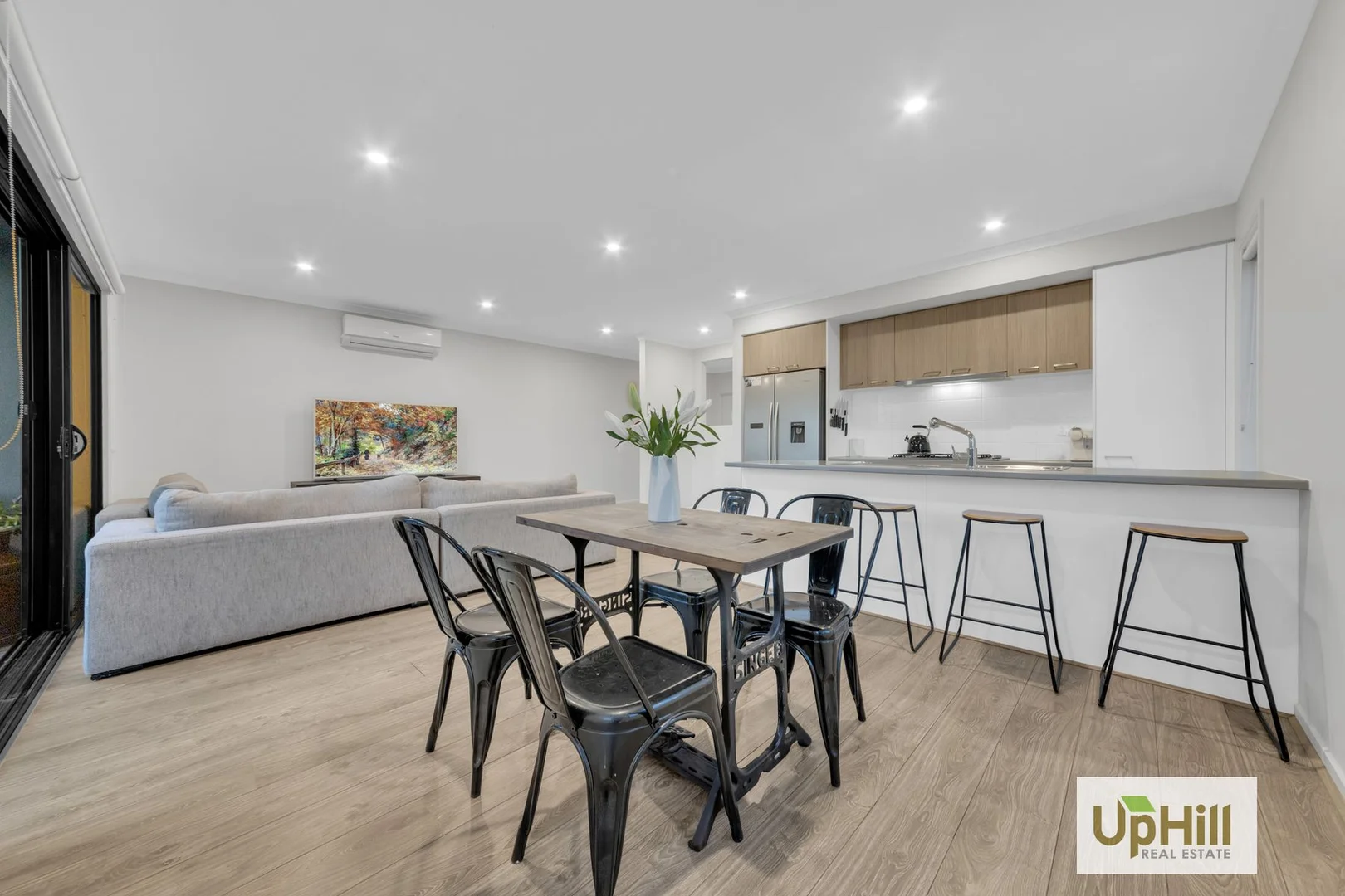 Additional image 8 of 4 Coorabulka Walk, Clyde North VIC 3978