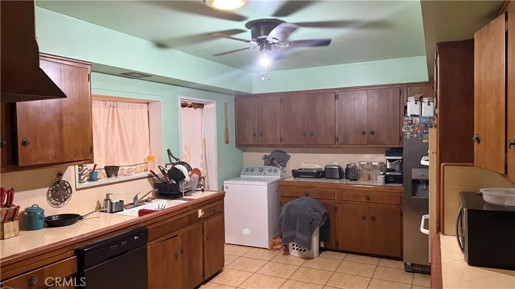 Additional image 8 of 411 E Jackson St, Rialto, CA 92376