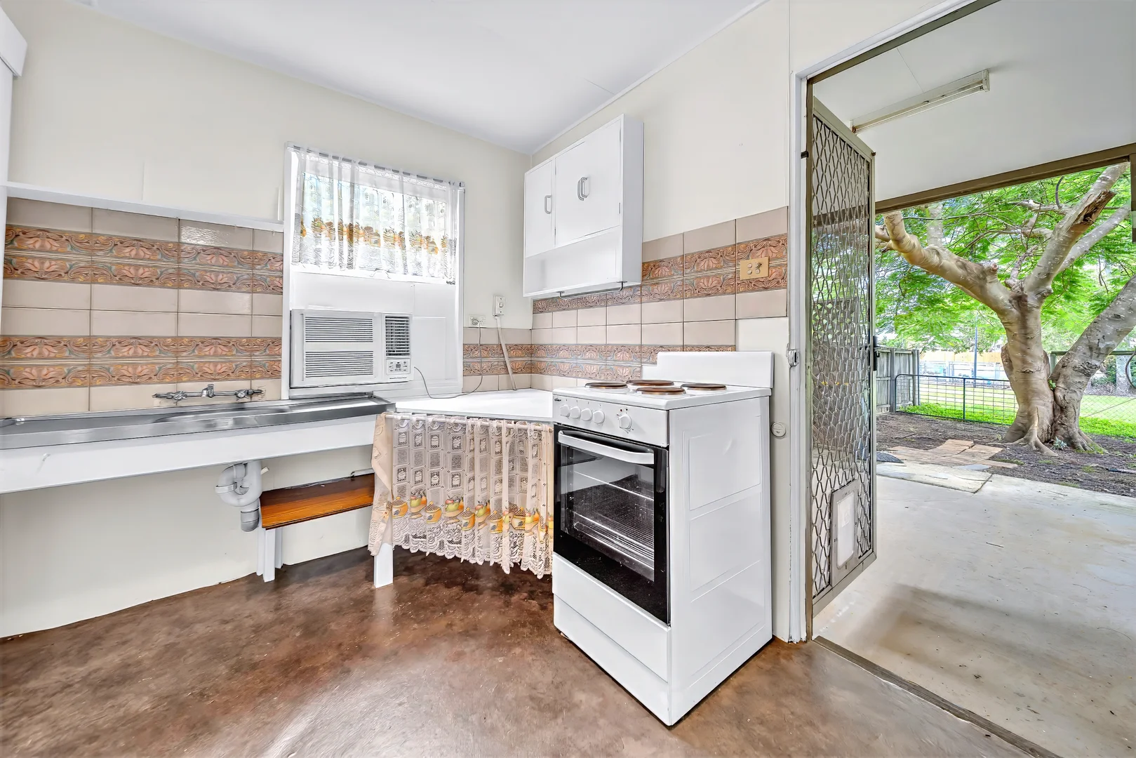 Additional image 6 of 194 Shute Harbour Road, Cannonvale QLD 4802