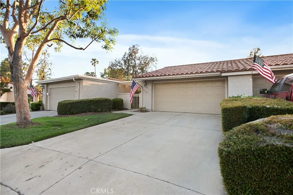 872 Pebble Beach Dr, Upland, CA 91784