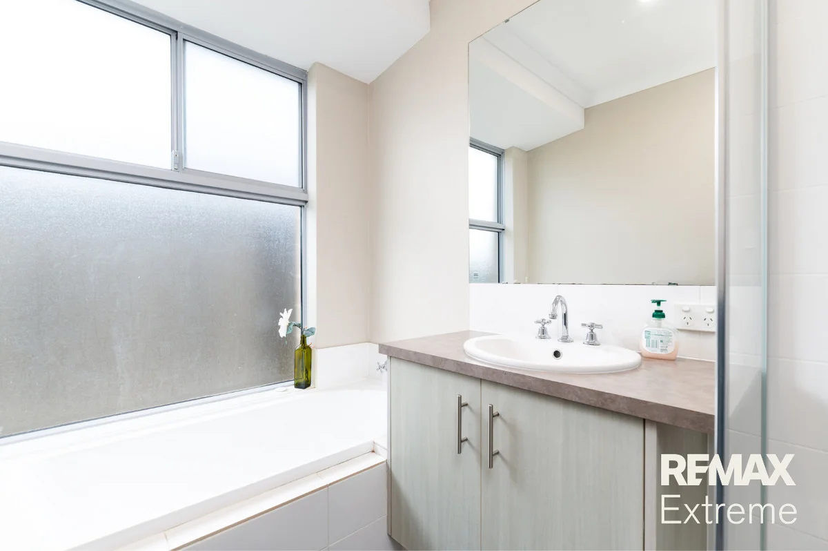 Additional image 23 of 6 Mountain Street, Banksia Grove WA 6031