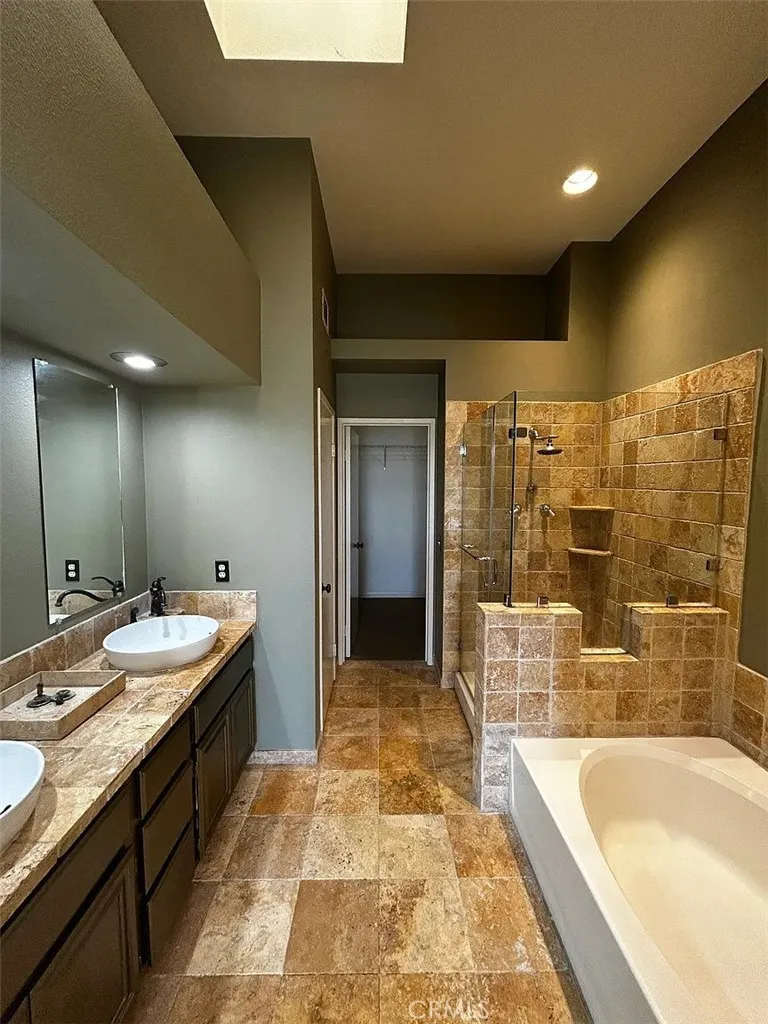 Additional image 18 of 2230 Indigo Hills Drive Unit 3, Corona, CA 92879