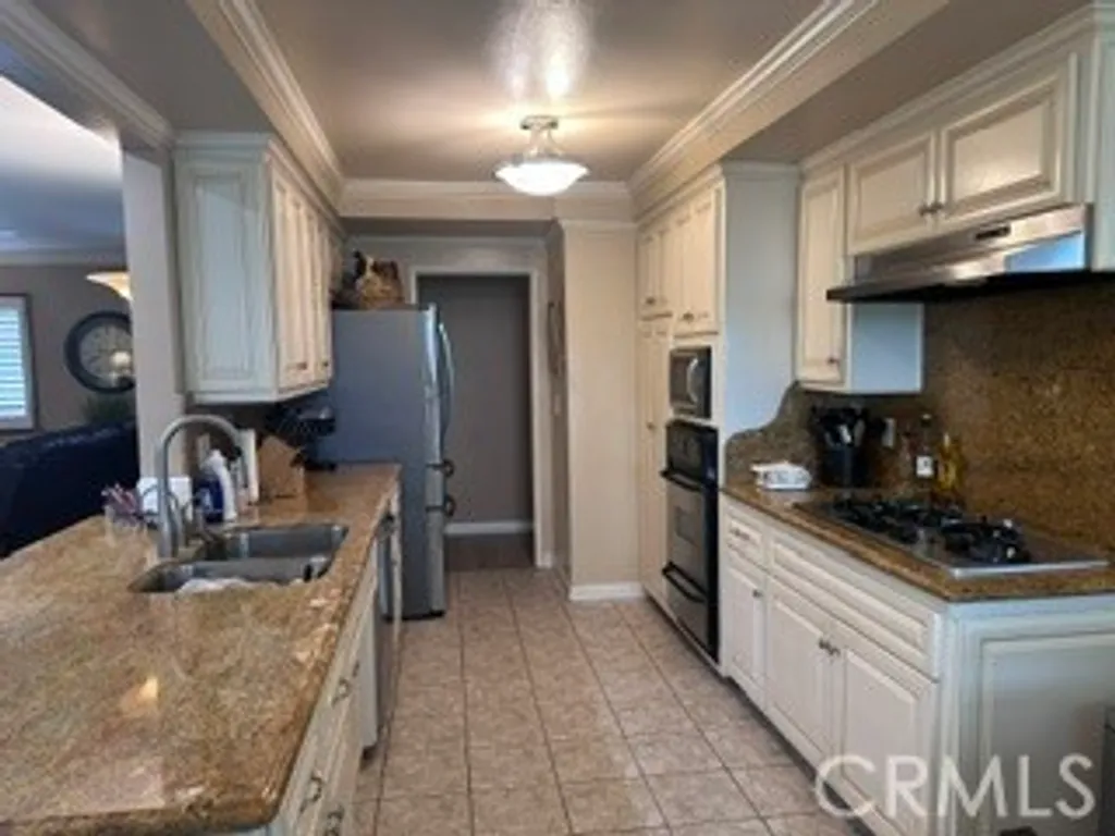Additional image 7 of 20326 Devonshire Street, Chatsworth, CA 91311