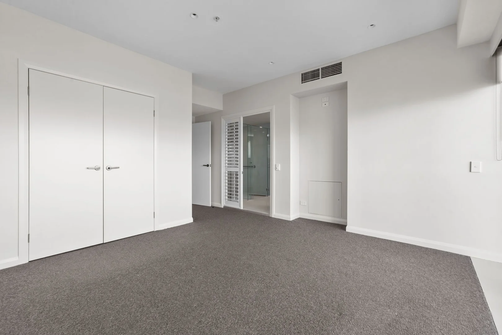 Additional image 25 of 1402/2865 Gold Coast Highway, Surfers Paradise QLD 4217