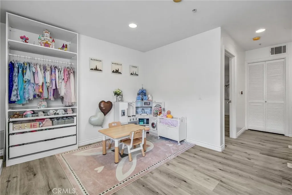Additional image 34 of 1133 S Hoover Street Unit 314, Los Angeles, CA 90006