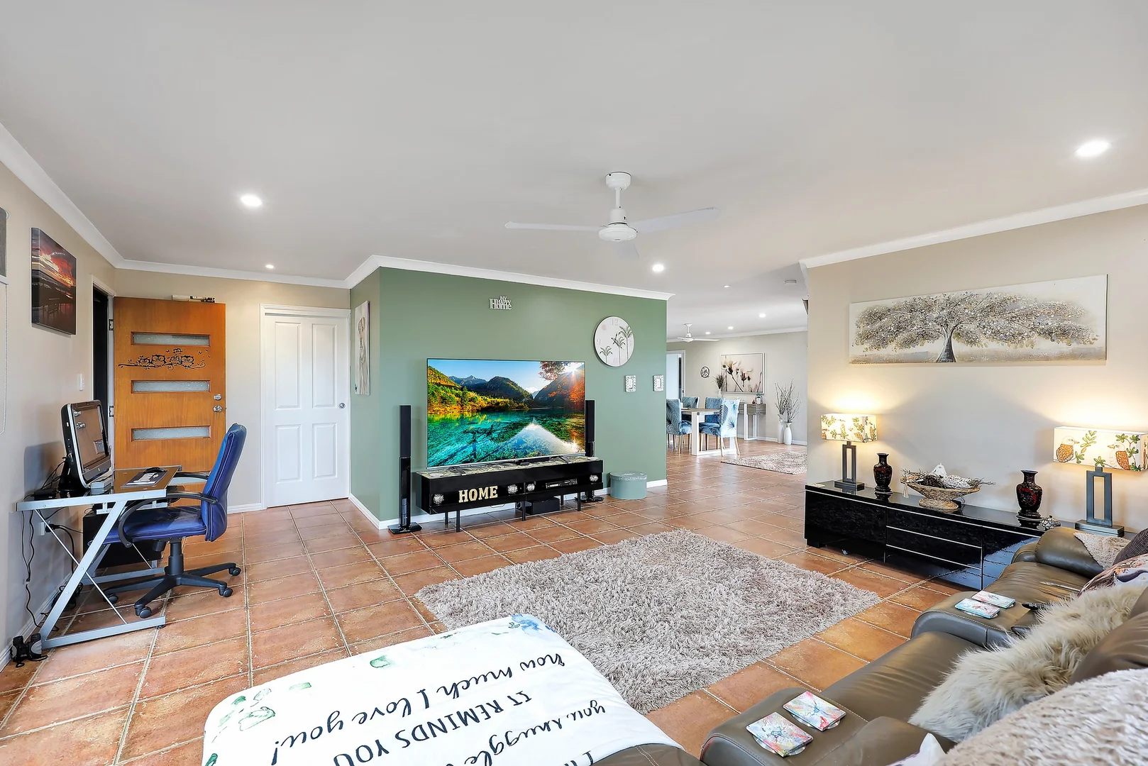 Additional image 8 of 2 Linden Crescent, Qunaba QLD 4670