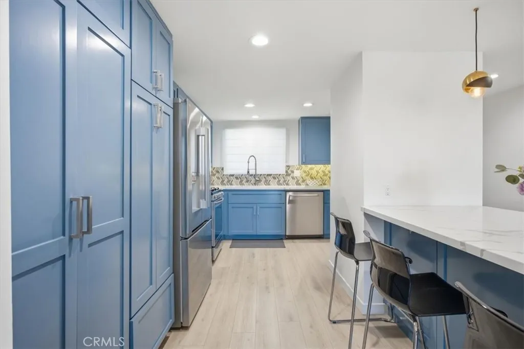 Additional image 12 of 215 W Palm Avenue Unit 301, El Segundo, CA 90245