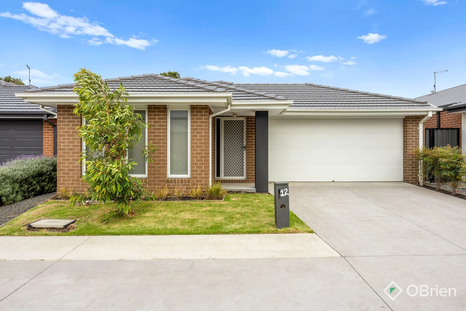 12 Expedition Circuit, Pakenham VIC 3810