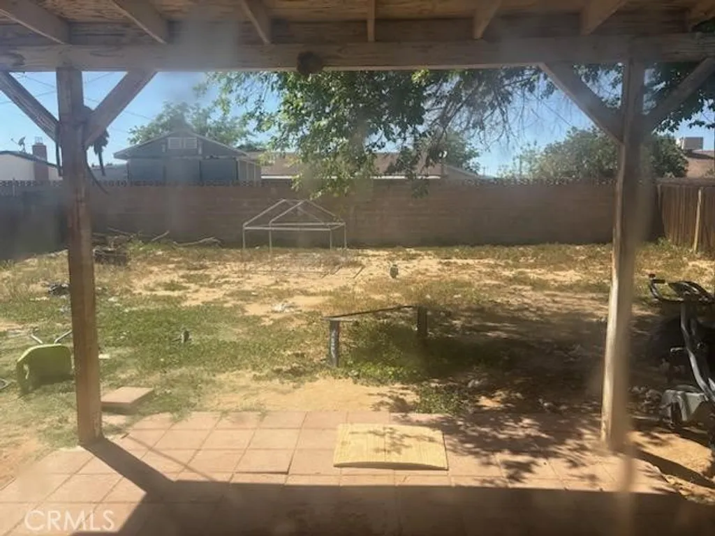 21207 Kenniston St, California City, CA 93505