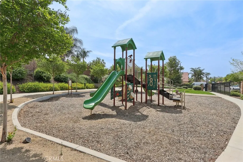 Additional image 90 of 833 S Sumac Lane, Rialto, CA 92376