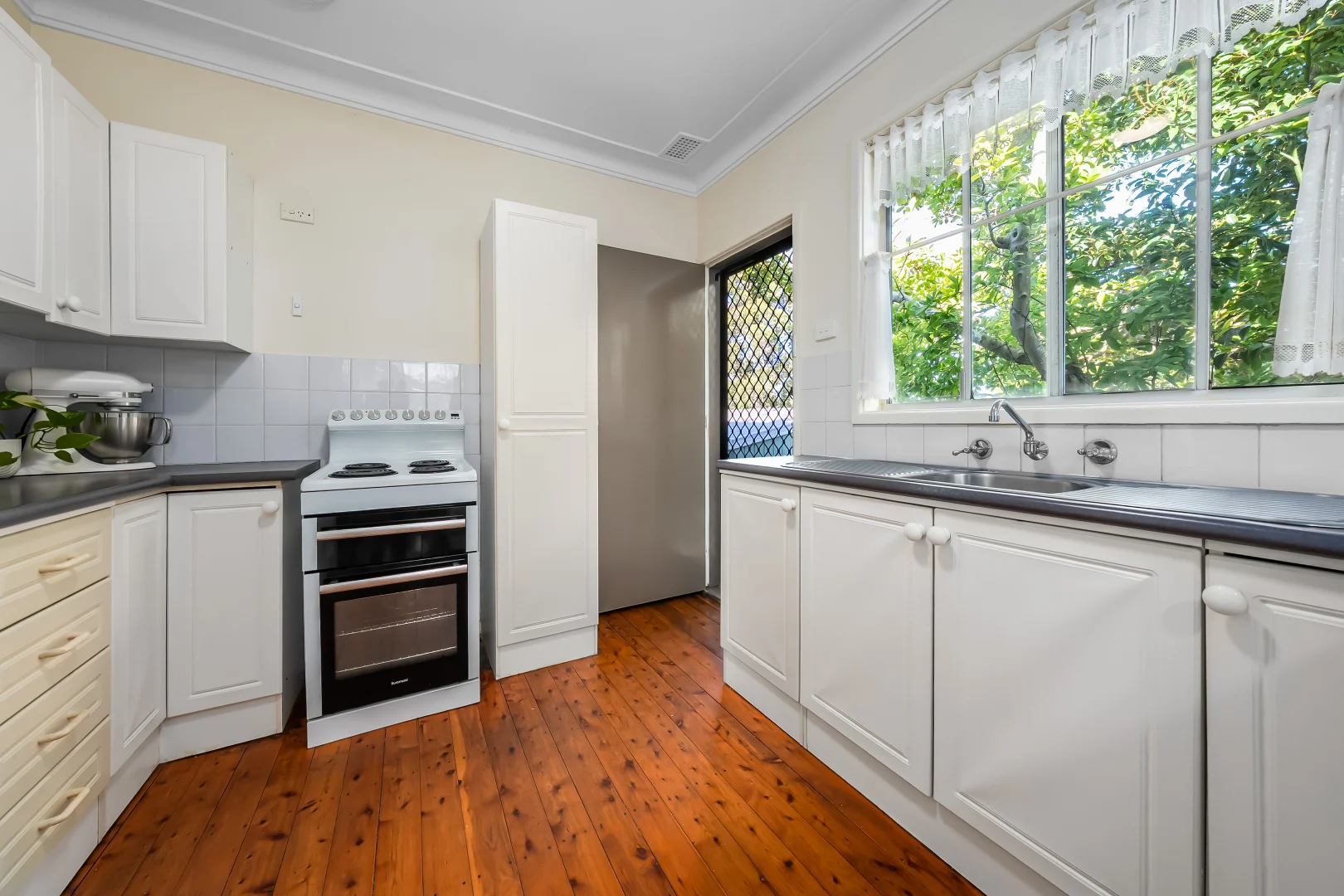 Additional image 8 of 18 Kananook Crescent, Belmont North NSW 2280
