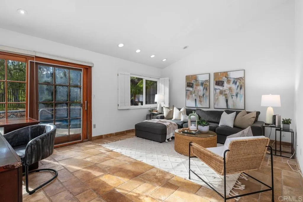 Additional image 44 of 10817 Rueda Court, San Diego, CA 92124