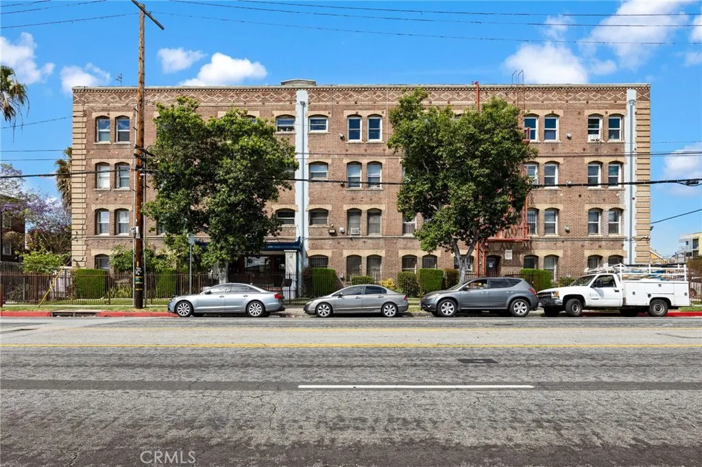 Additional image 17 of 4125 S Figueroa St Unit 202, Los Angeles, CA 90037