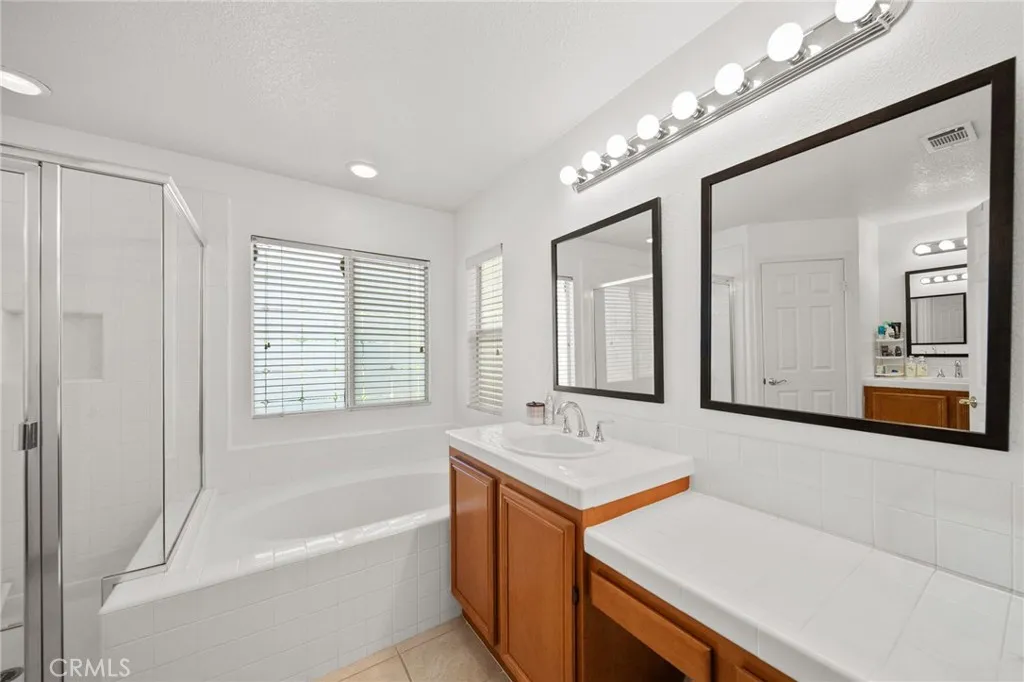 Additional image 24 of 24245 Silhouette Way, Valencia, CA 91354