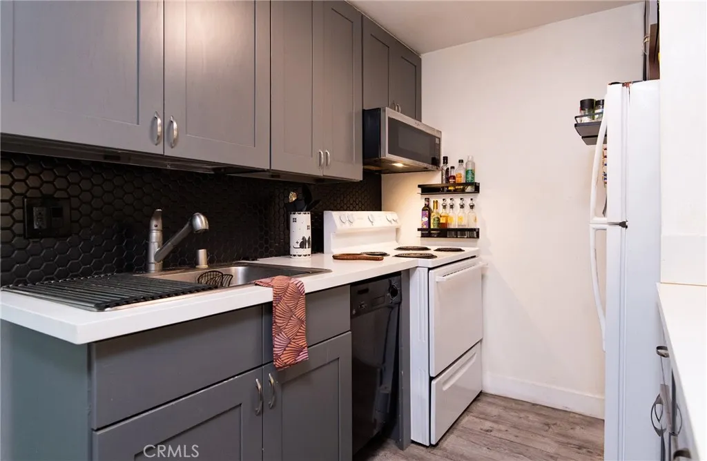 Additional image 32 of 225 W 6th St Unit 405, Long Beach, CA 90802