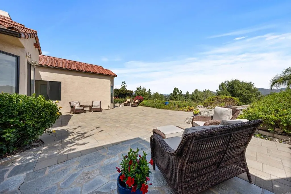 Additional image 92 of 12055 Tretagnier Circle, Rancho Bernardo (San Diego), CA 92128