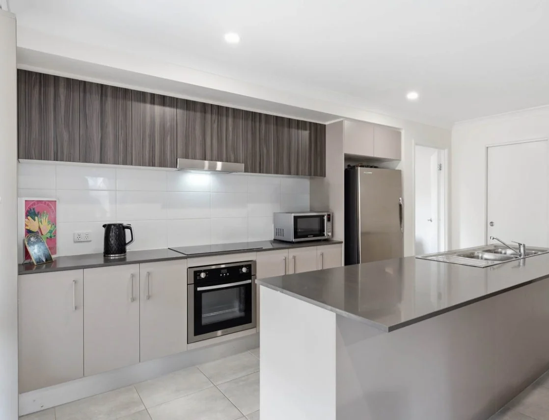 36 Oxford Drive, Flagstone QLD 4280 photo 3