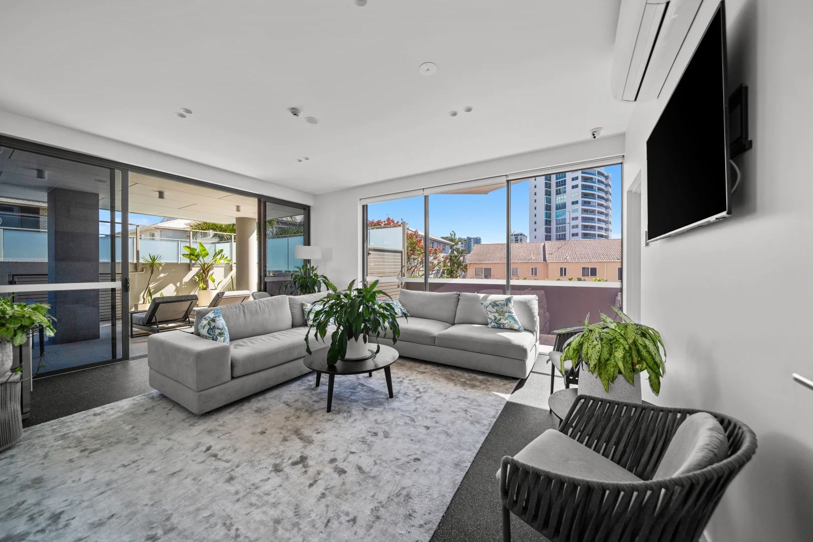 Additional image 32 of 401/286 Marine Parade, Labrador QLD 4215