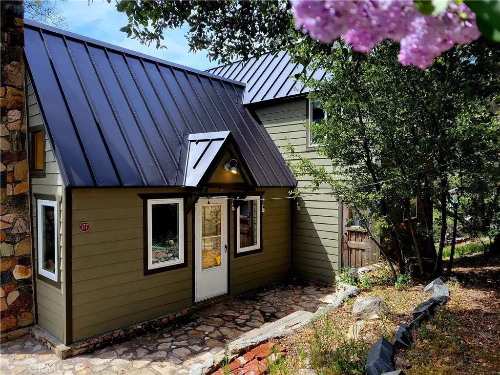 Additional image 3 of 177 Craghill Dr, Cedar Glen, CA 92321