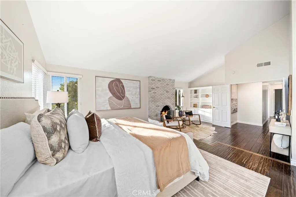 Additional image 30 of 41 Hermosa, Irvine, CA 92620