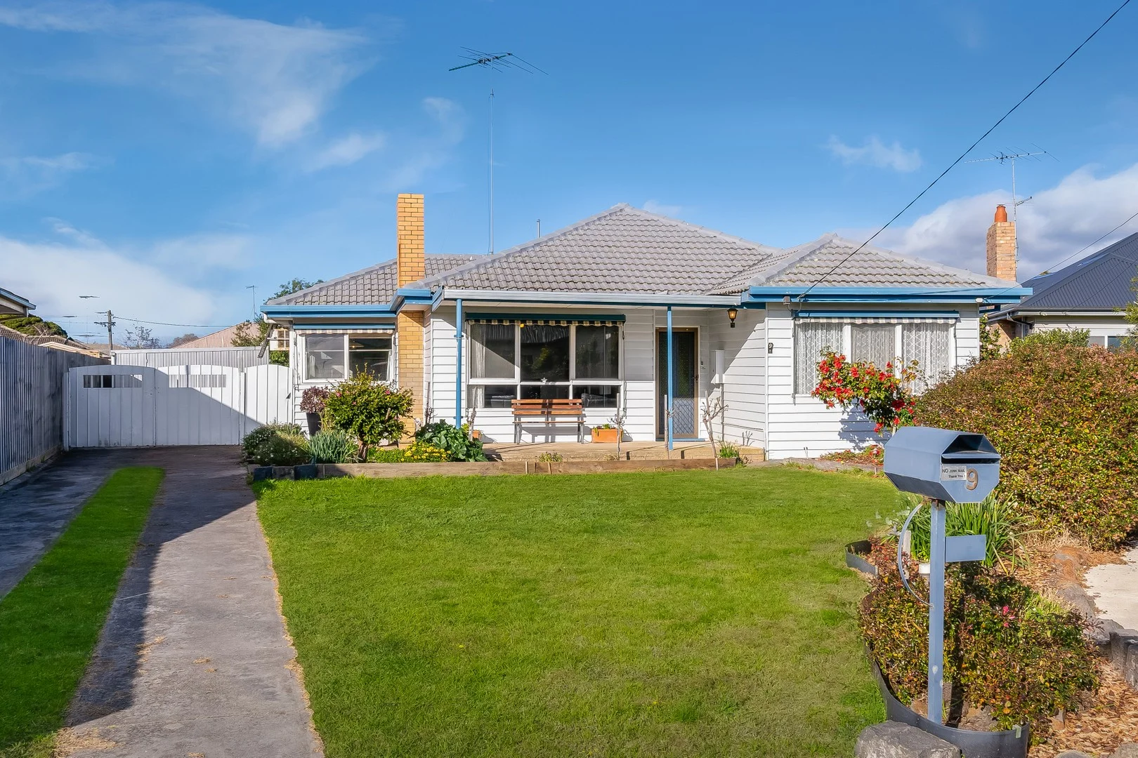 9 Ivanhoe Court, Newcomb VIC 3219