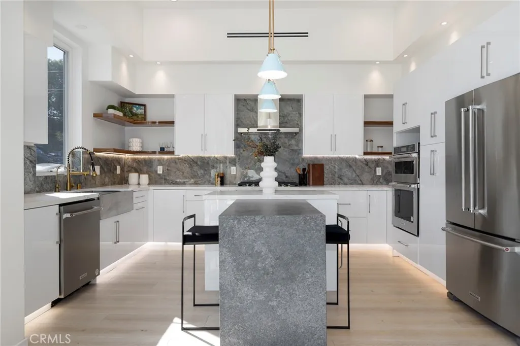 Additional image 86 of 2309 Cove Avenue, Los Angeles, CA 90039
