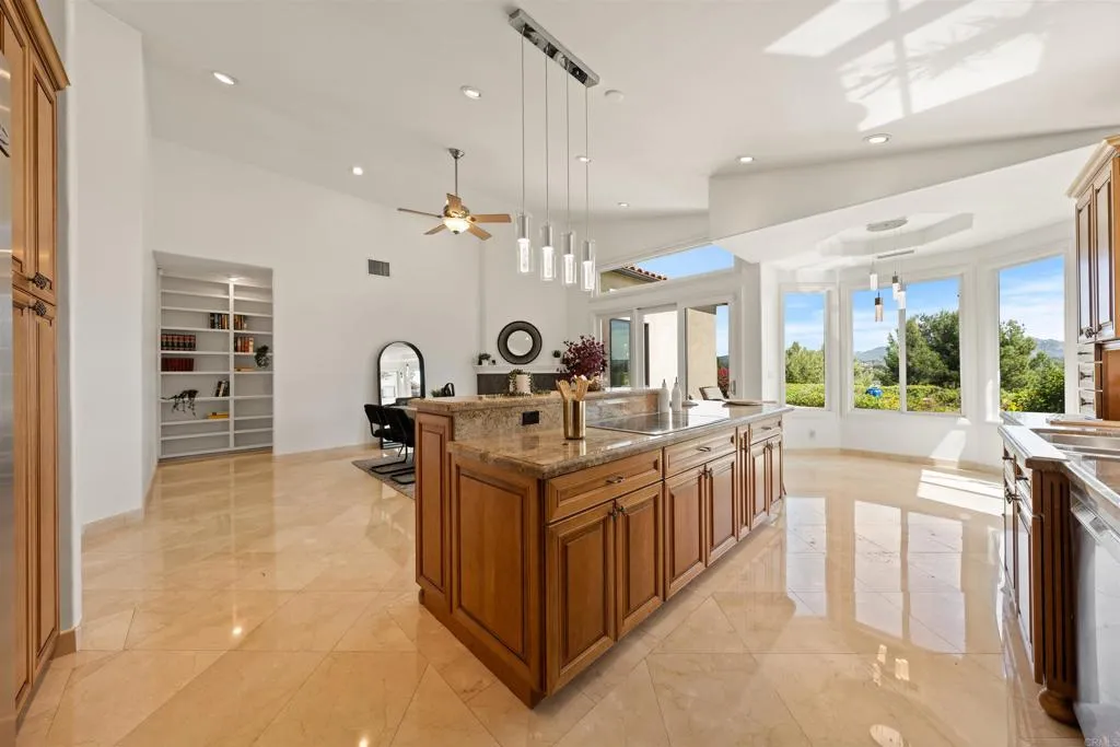 Additional image 68 of 12055 Tretagnier Circle, Rancho Bernardo (San Diego), CA 92128