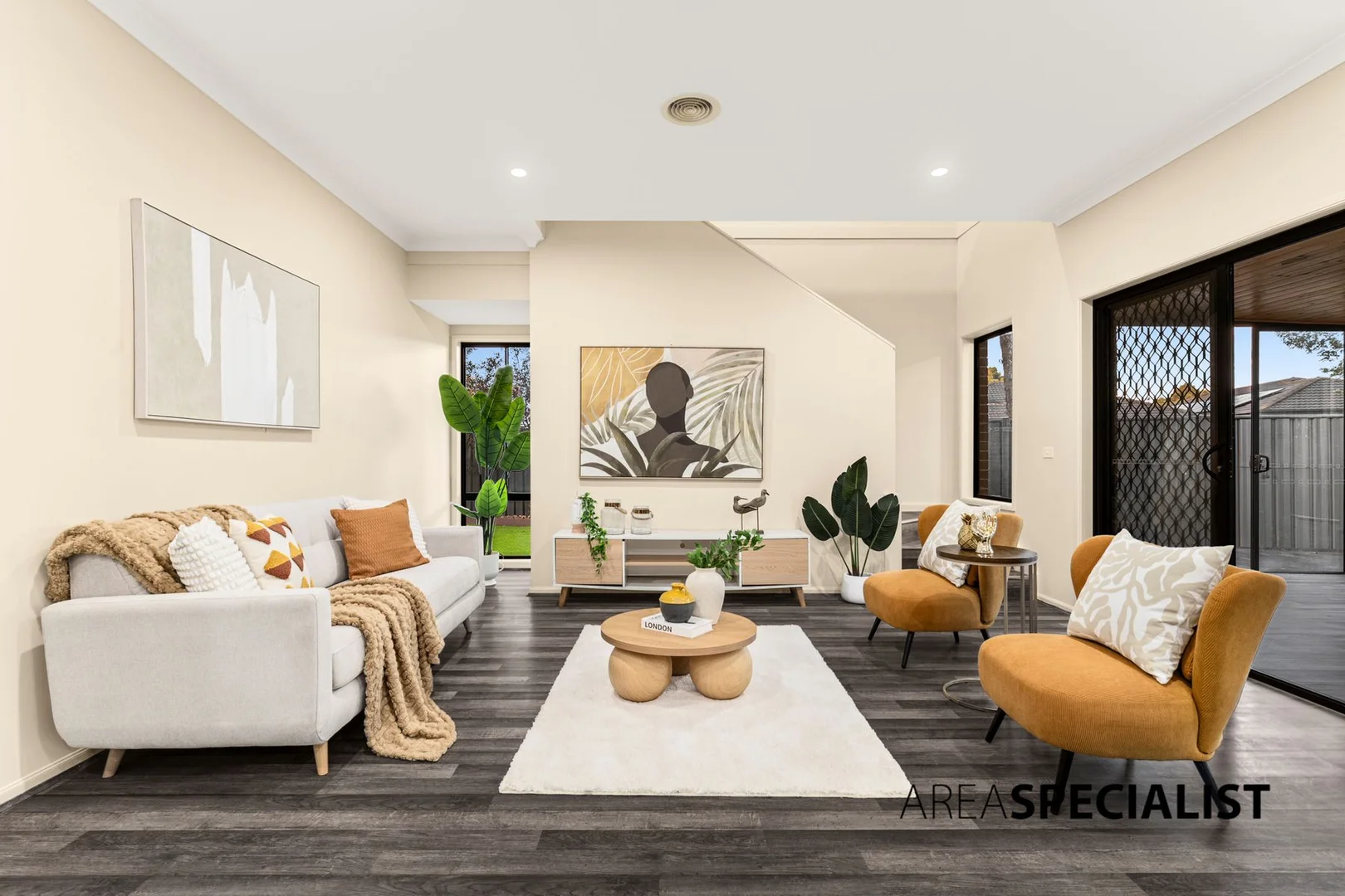 Additional image 2 of 20 Mullein Bend, Cranbourne North VIC 3977