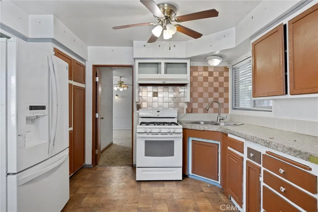 Additional image 8 of 205 Suzanne Lane, Taft, CA 93268