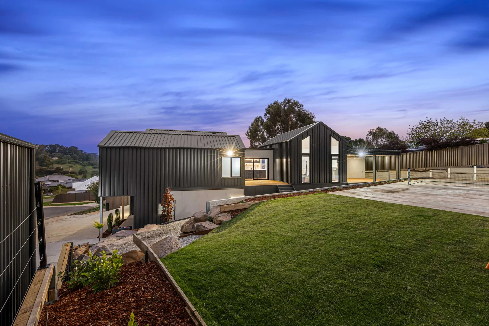 Additional image 32 of 10 Home Valley Chase, Brown Hill VIC 3350