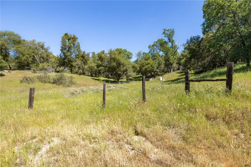 4716 Leonard Rd, Mariposa, CA 95338