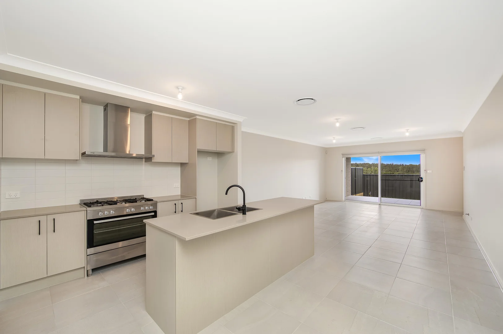 7 Shrike Way, Warnervale NSW 2259 photo 4