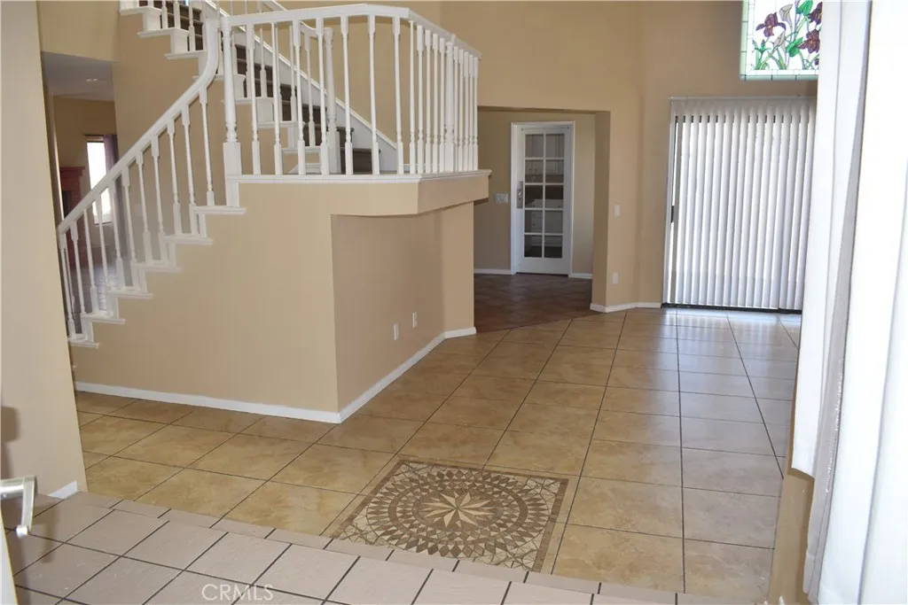Additional image 6 of 325 Rainbow Ter, Palmdale, CA 93551