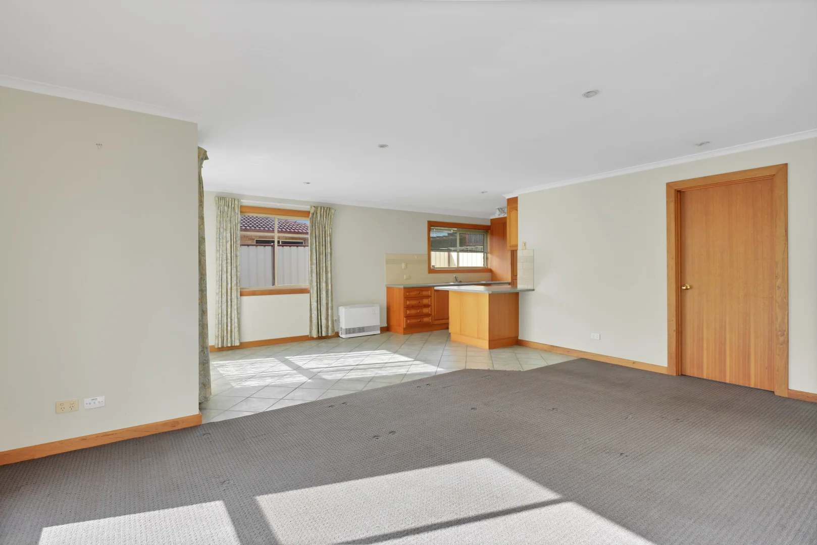 Additional image 3 of unit 2/20 Mark St, Mount Gambier SA 5290