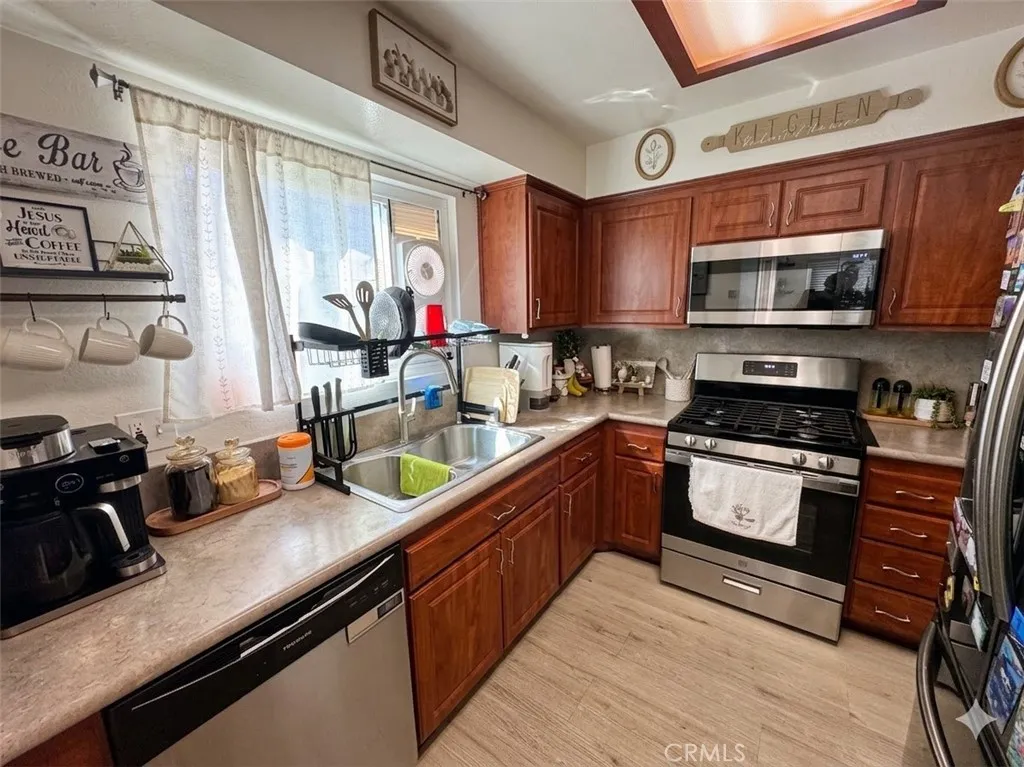 Additional image 28 of 2021 S Campus Avenue Unit F, Ontario, CA 91761