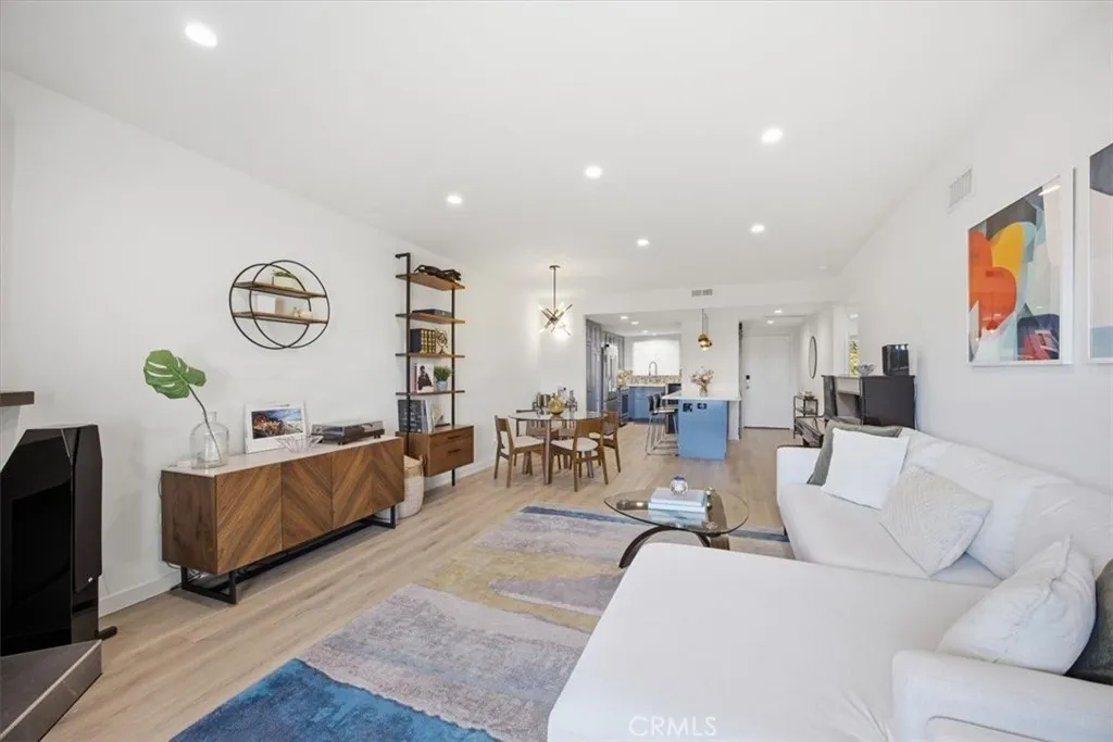 Additional image 4 of 215 W Palm Avenue Unit 301, El Segundo, CA 90245
