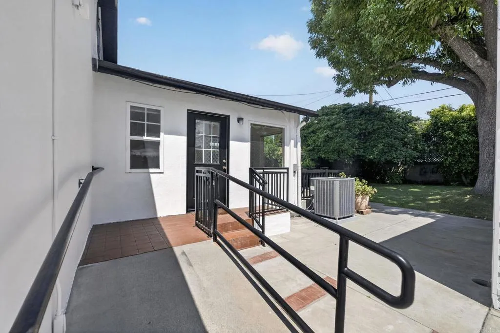 Additional image 49 of 3811 Boyce Avenue, Los Angeles, CA 90039