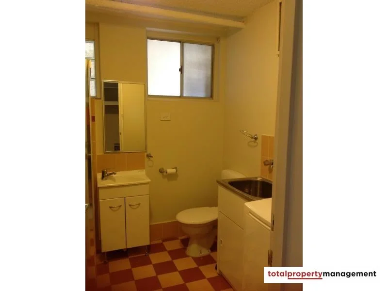 Additional image 7 of 2/58 Bennelong Crescent, Macquarie ACT 2614