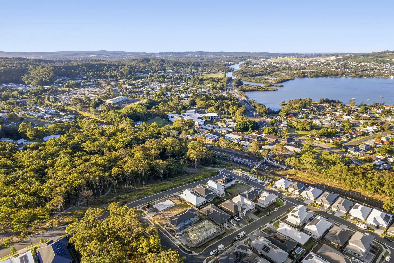 Additional image 31 of 4 Pelican St, Teralba NSW 2284