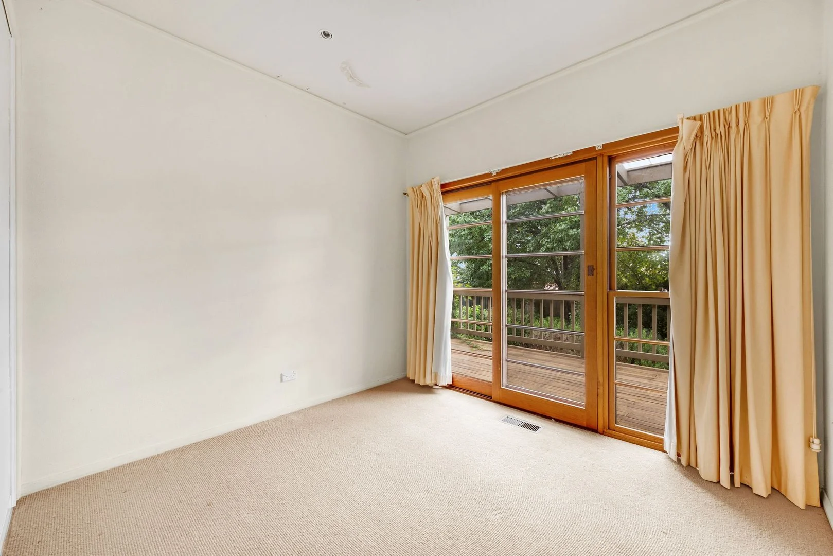Additional image 5 of 3 Weston Street, Yarralumla ACT 2600