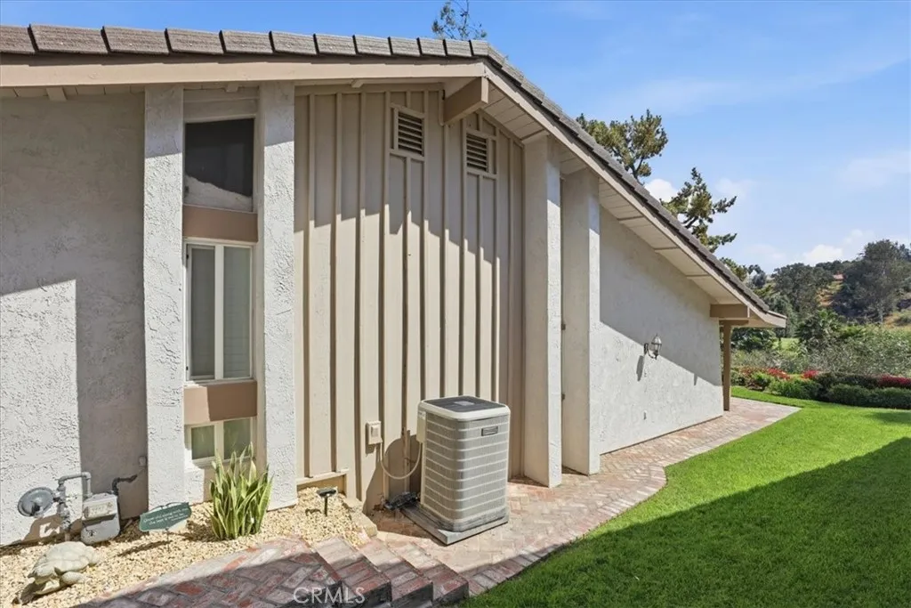 Additional image 59 of 702 Via Zapata, Riverside, CA 92507