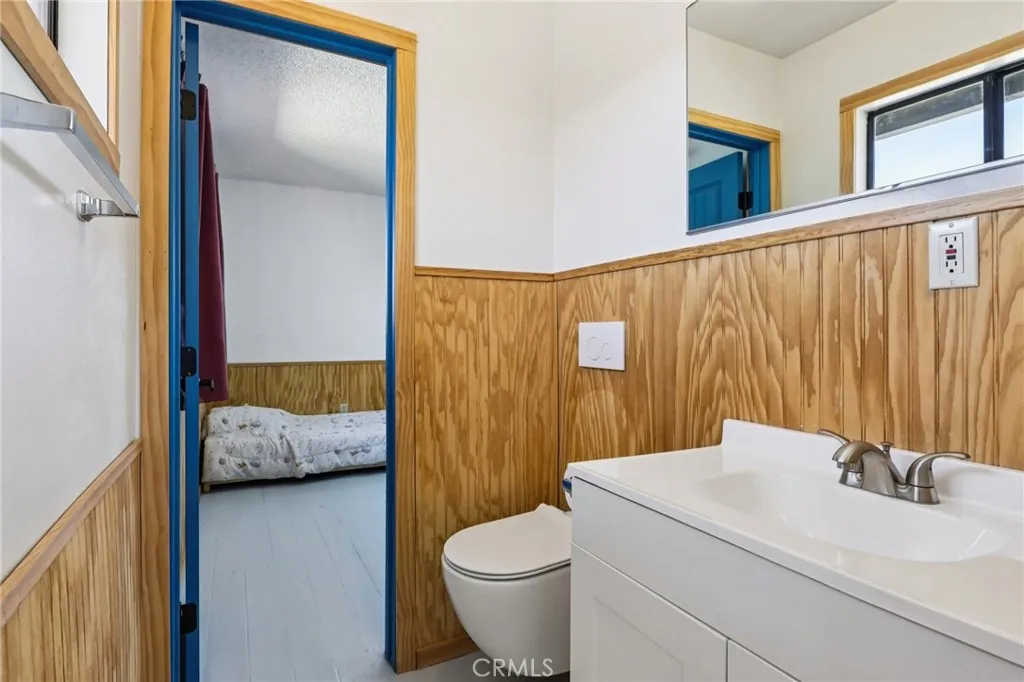 Additional image 37 of 105 E Meadow Lane, Big Bear City, CA 92314