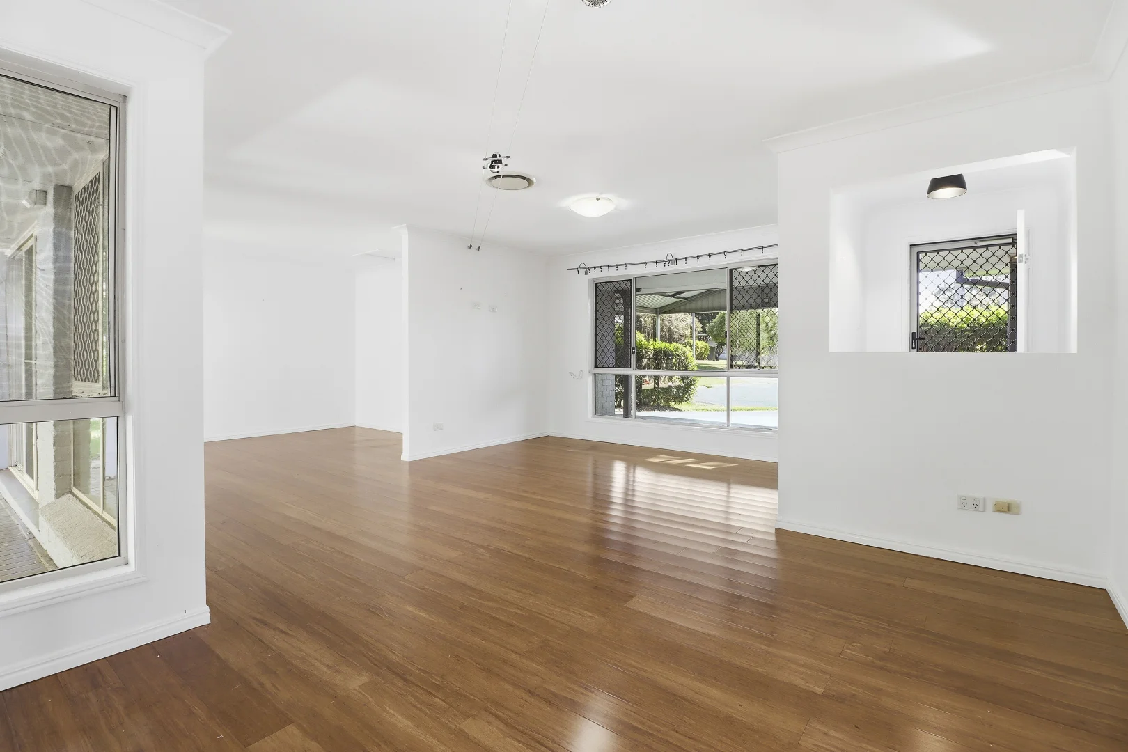 Additional image 2 of 15 Niblick Way, Redland Bay QLD 4165