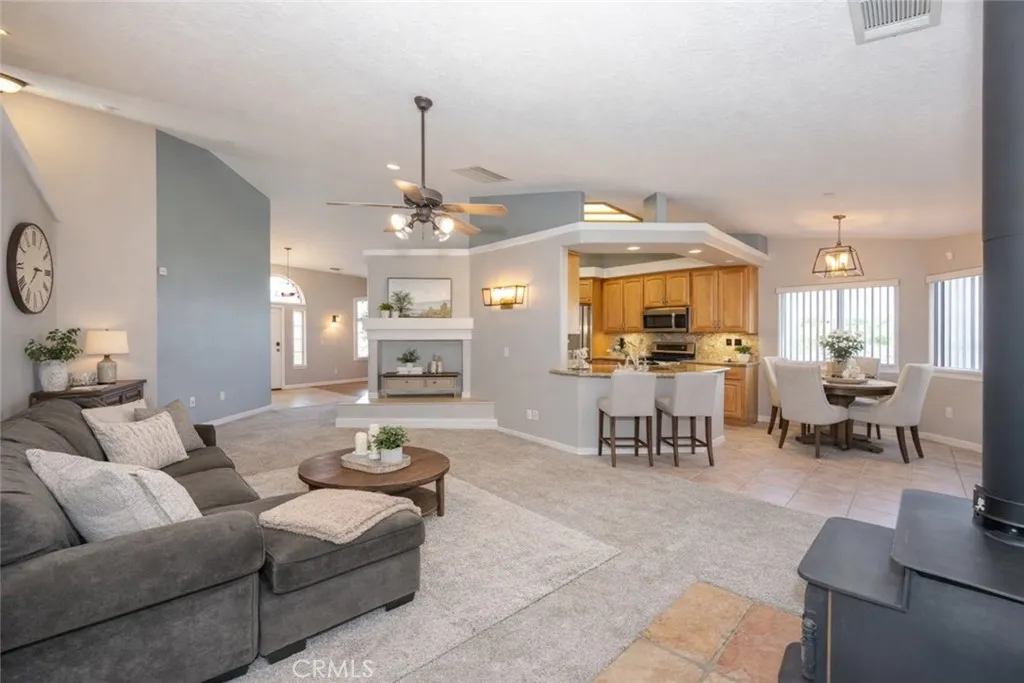 Additional image 6 of 7084 Aster Rd, Oak Hills, CA 92344